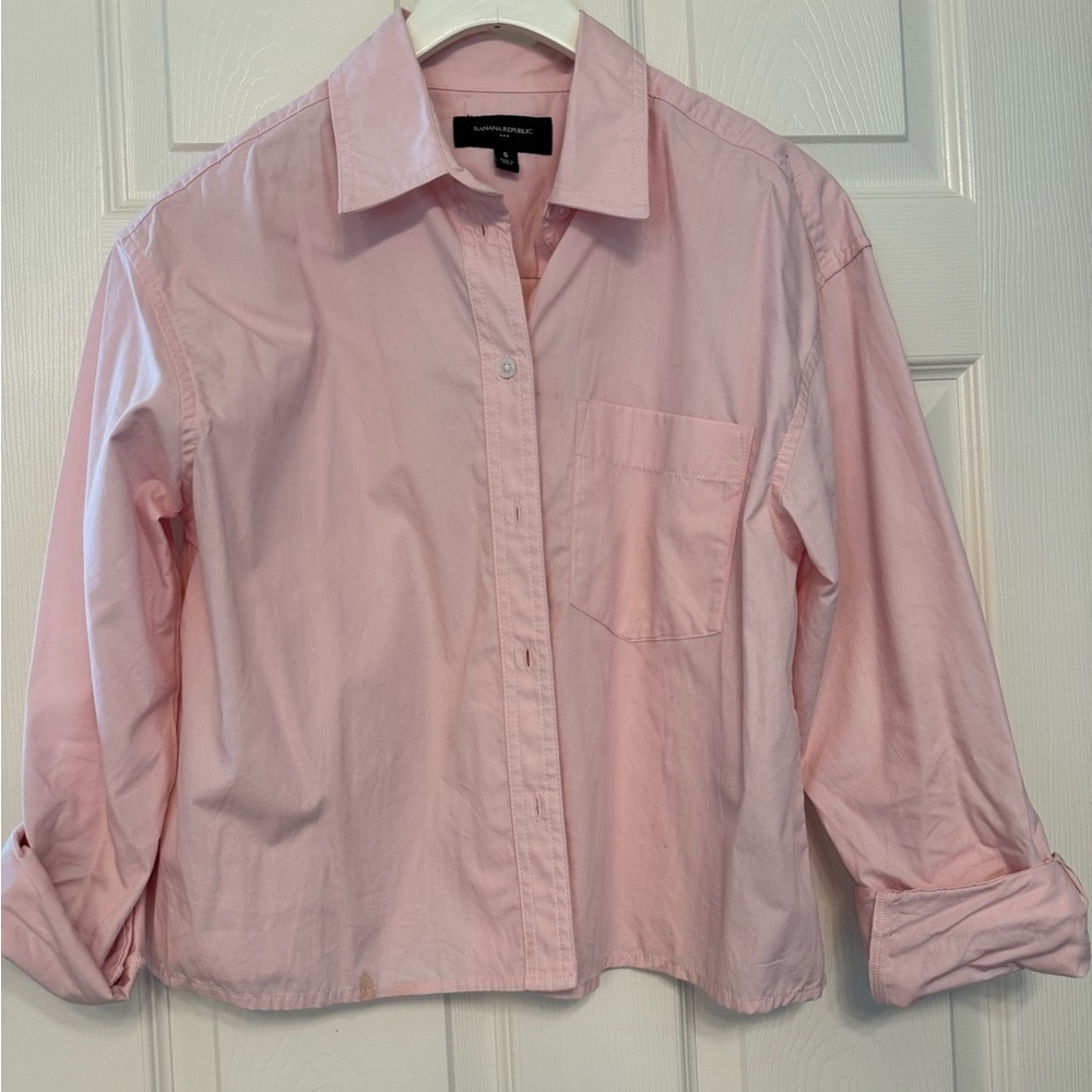 Banana Republic  cropped Blush Pink button Shirt